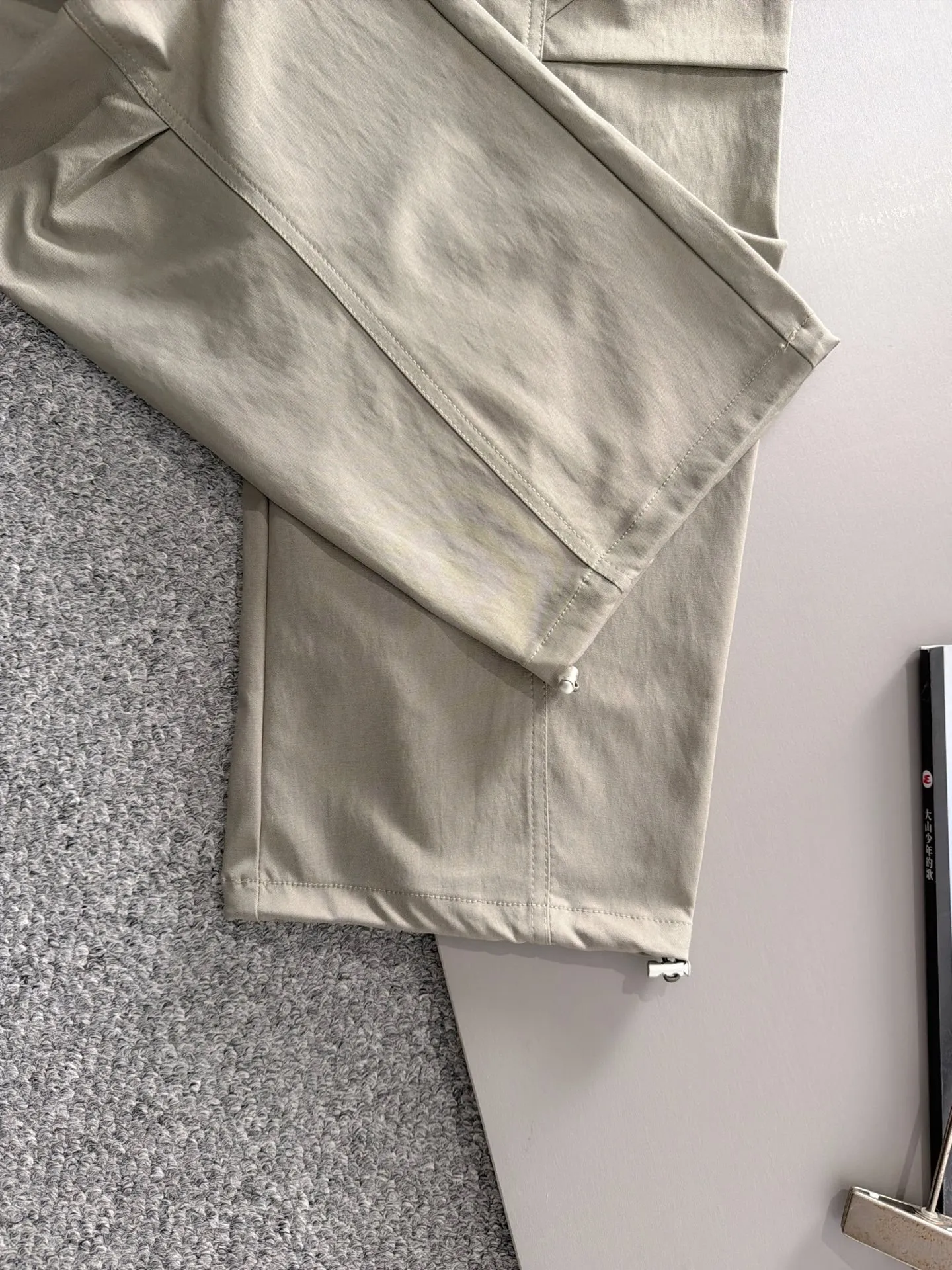 LP 2041 spring and summer New Arrival casual pants, counter-customized fabric Breathable, high comfort, impeccable details, brand element design concept, reflecting high quality. It feels delicate and soft! It presents a casual cut and the upper body shape is great! Sizes:M-4XL